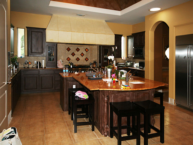 Kitchen Before Remodeling